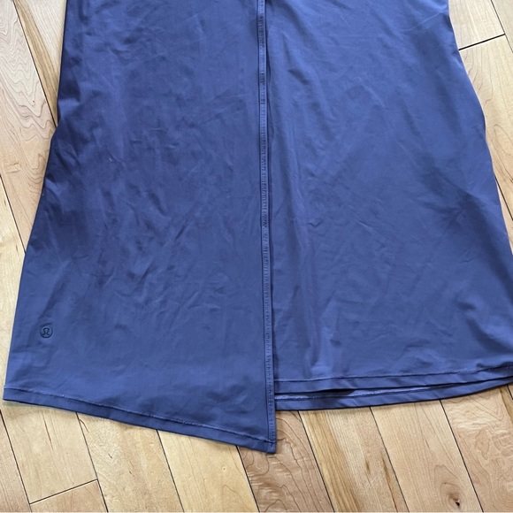 Lululemon Early Morning Dress in Graphite Purple size ten (10) - Picture 7 of 10